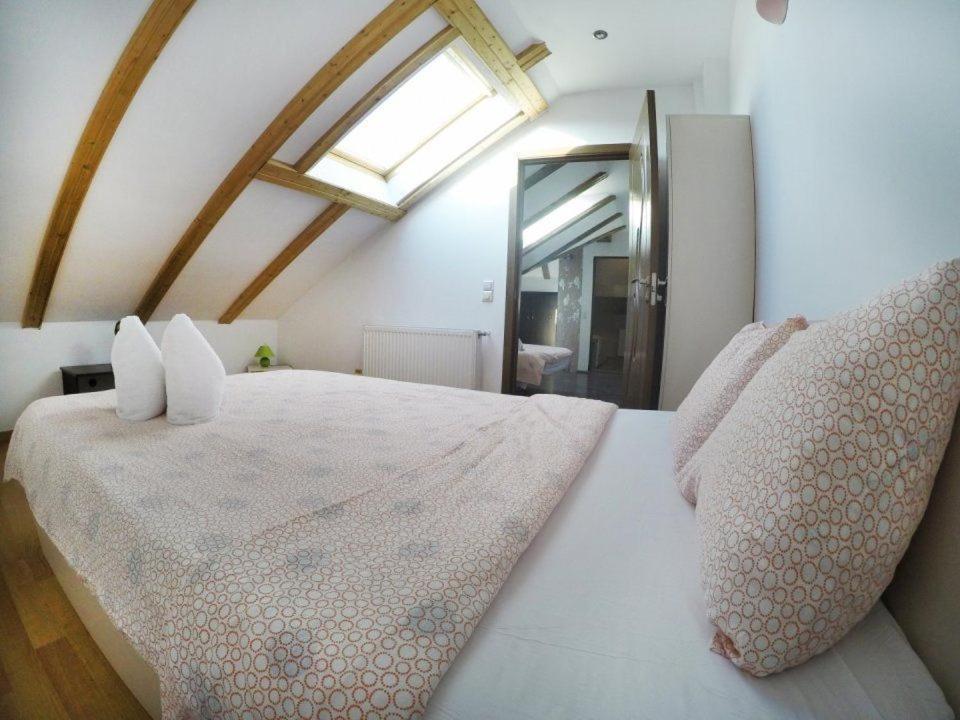 Quik Hotell Braşov Eksteriør bilde